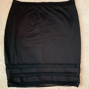 Mesh detailed skirt